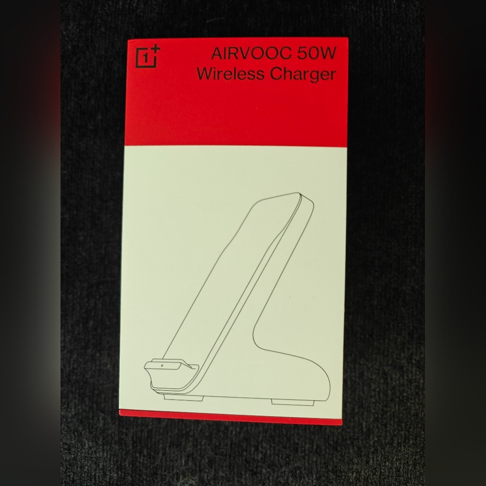 NWT OnePlus AIRVOOC 50W Wireless Charger White